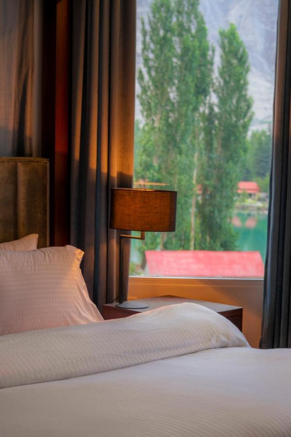 Tibet Hotel Skardu Bagian luar foto